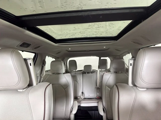 Used 2017 White Chrysler Limited image 14
