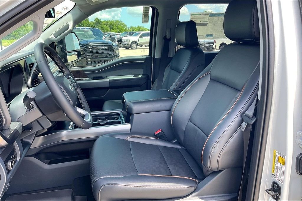 New 2026 Ford Super Duty F-250 Lariat 4D Crew Cab