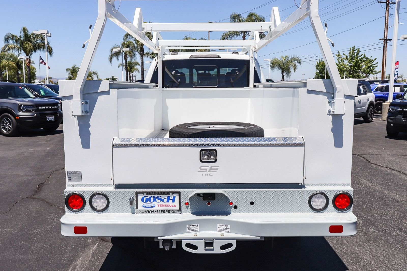 2026 Ford F-350 Super Duty Chassis Cab XL - Photo 27