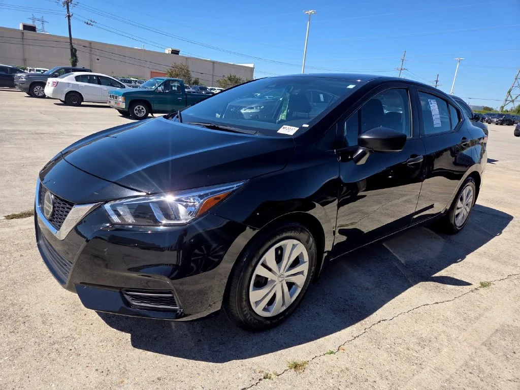 2022 Nissan Versa Sedan