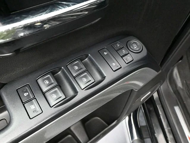 Used 2016 Black Chevrolet LTZ image 19