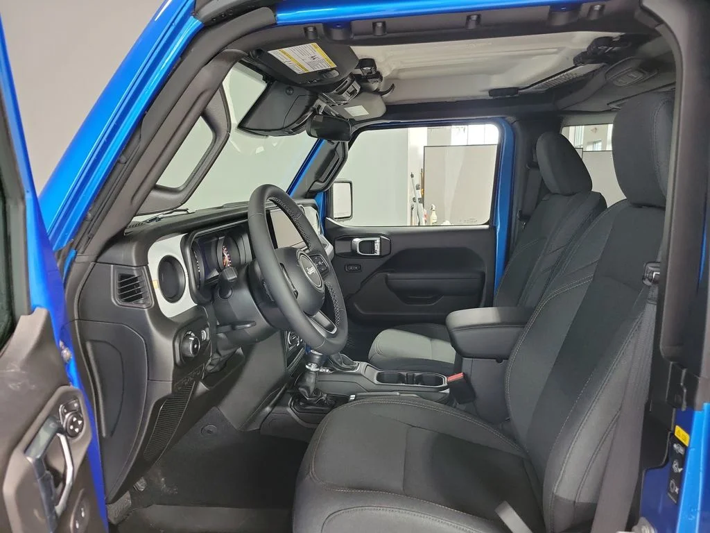 New 2026 Hydro Blue Pearl-Coat Exterior Paint Jeep Sport S image 10