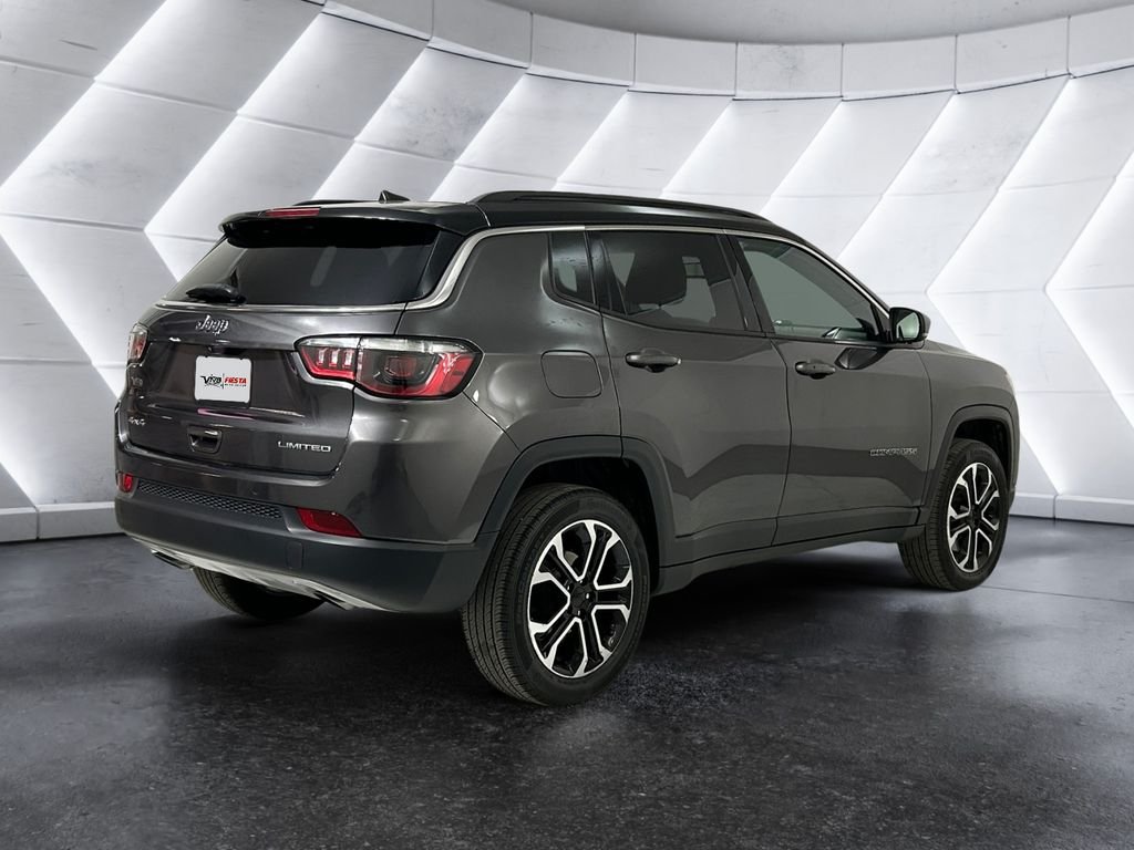 Used 2023 Gray Jeep Limited image 4