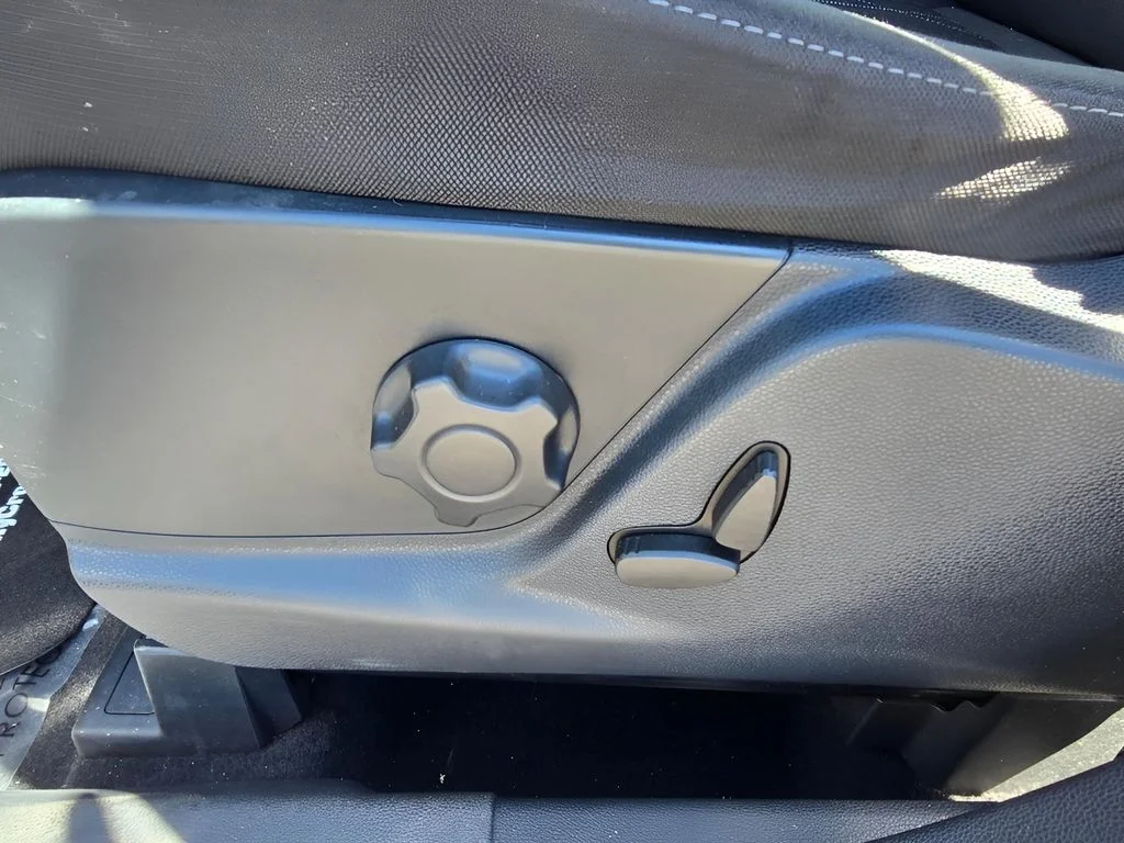 Used 2020 Smoke Metallic Ford SE image 25