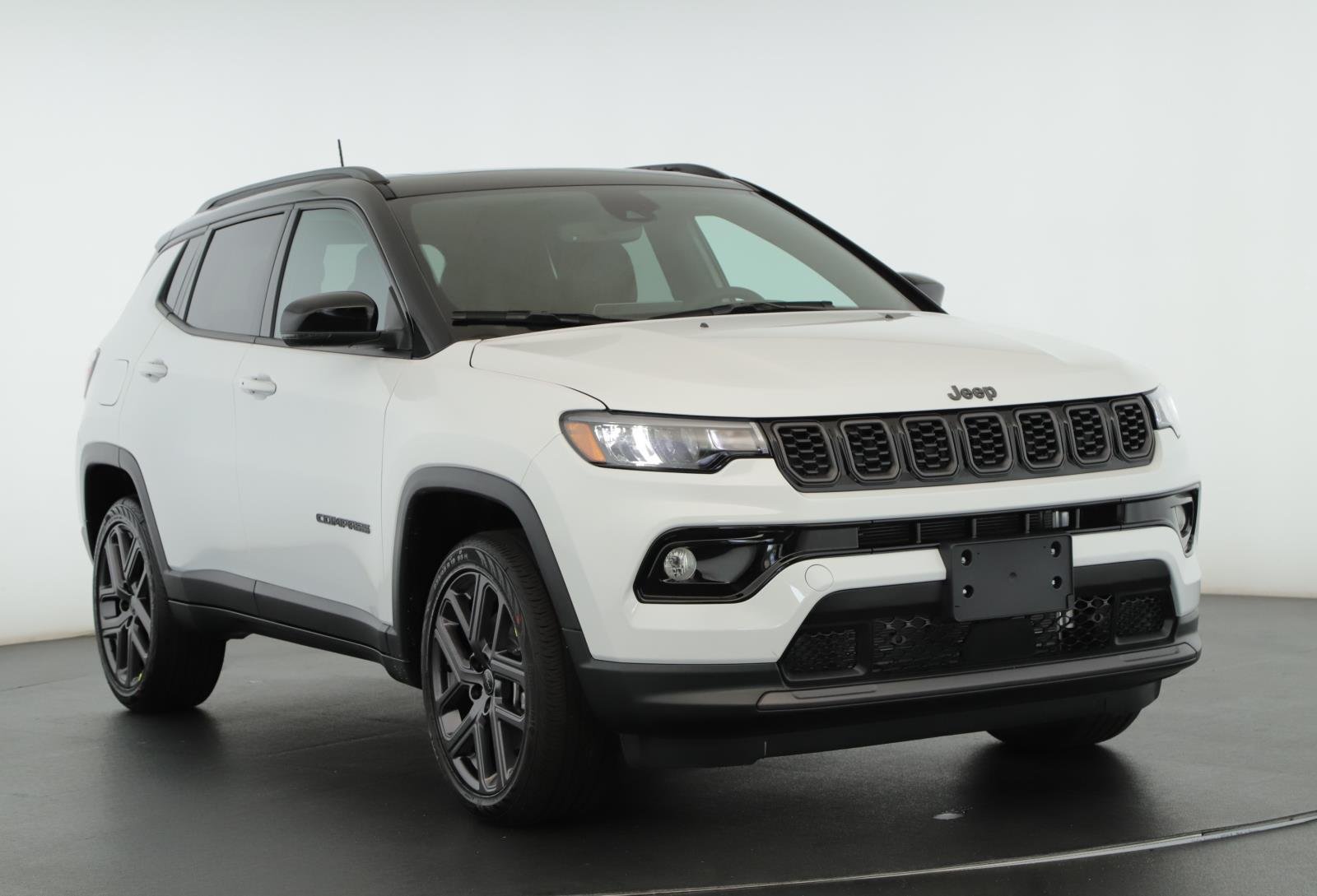 New 2026 Bright White Clear-Coat Exterior Paint Jeep Limited Altitude 4x4 image 1