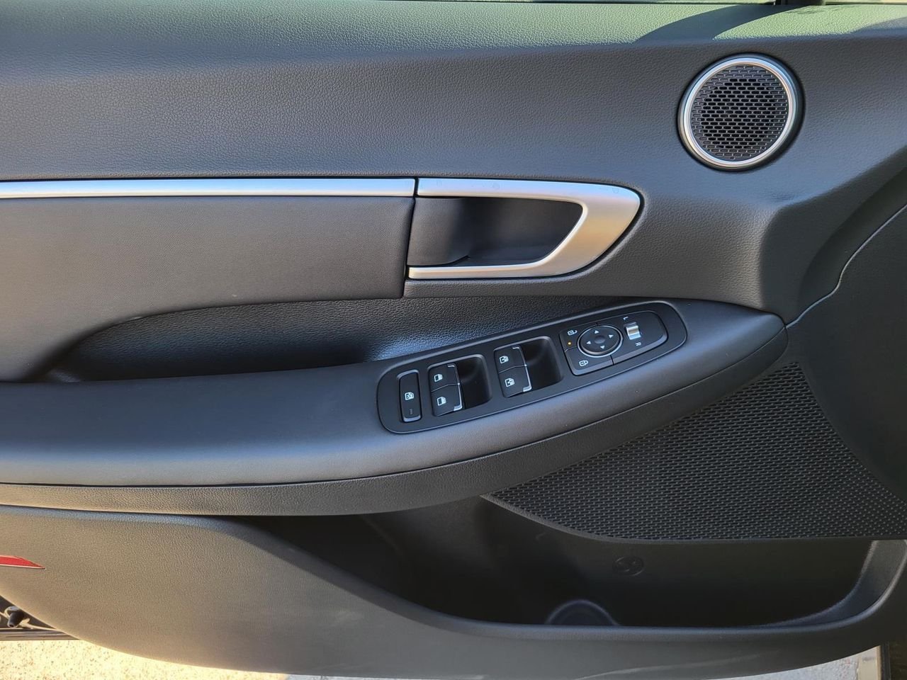 New 2026 Abyss Black Hyundai SEL Sport image 12