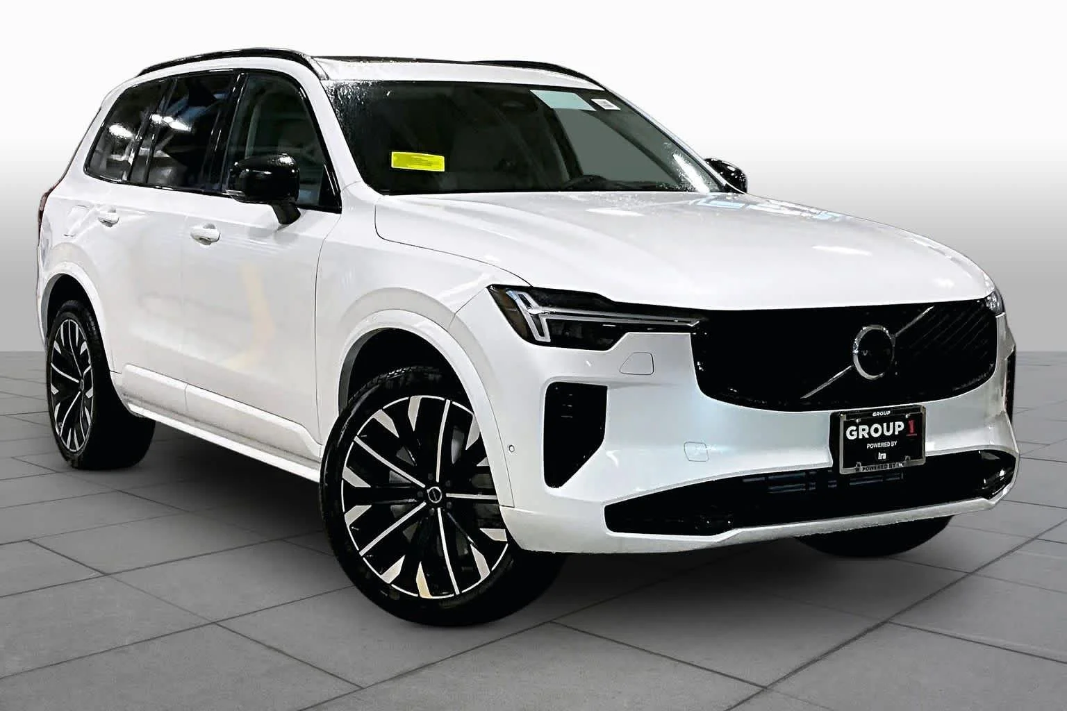 New 2026 Crystal White Volvo Ultra image 17