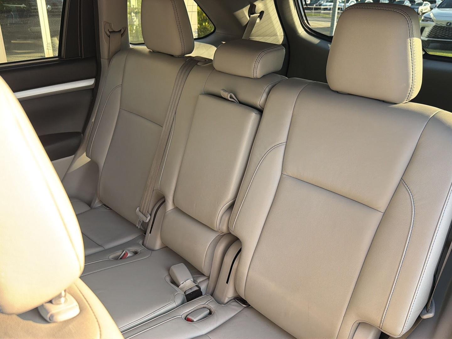 Used 2017 Midnight Black Metallic Toyota XLE image 32