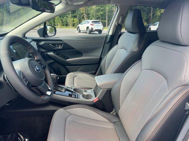 New 2026 CRYSTAL WHITE PEARL Subaru Limited image 12