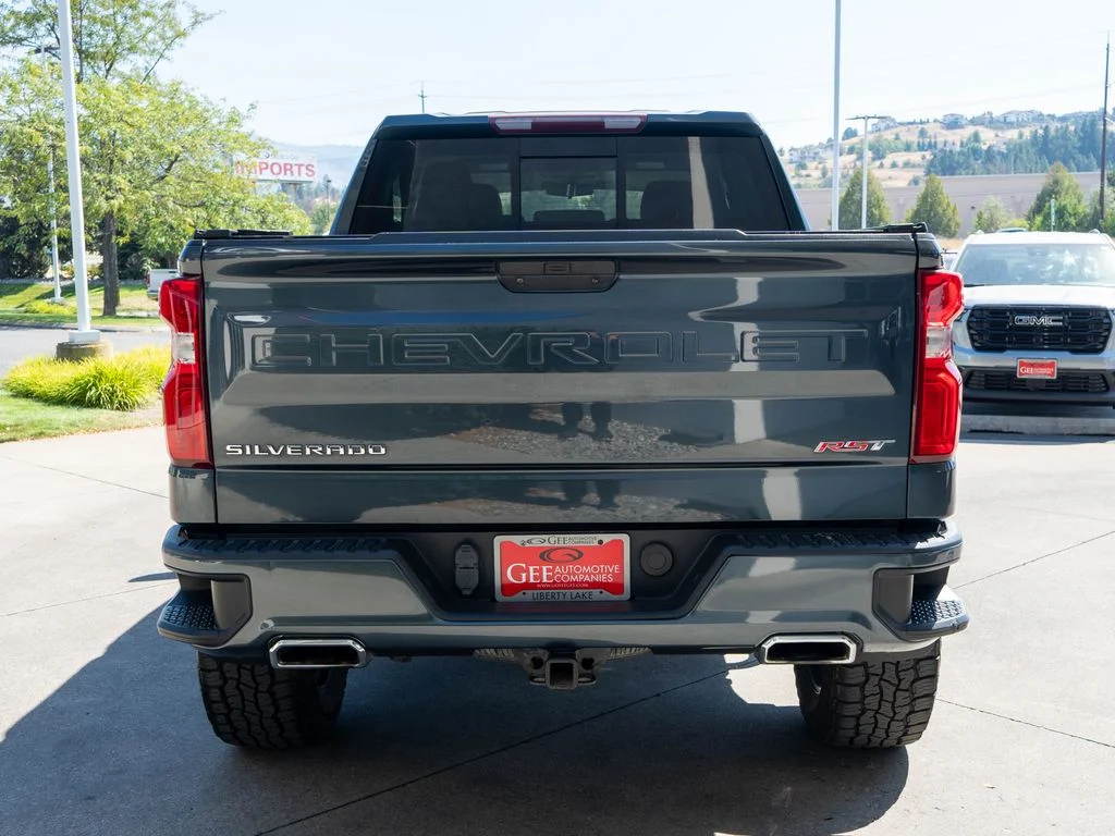 Used 2019 Gray Chevrolet RST image 6