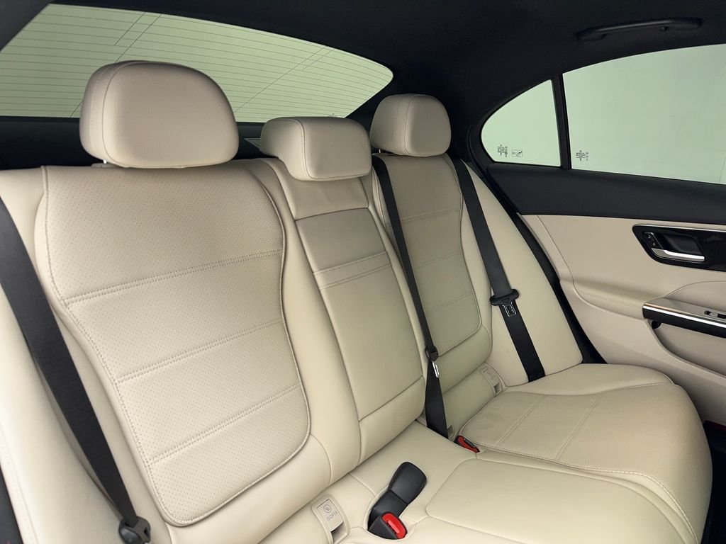 2024 Mercedes-Benz C-Class Sedan C 300 - Photo 51