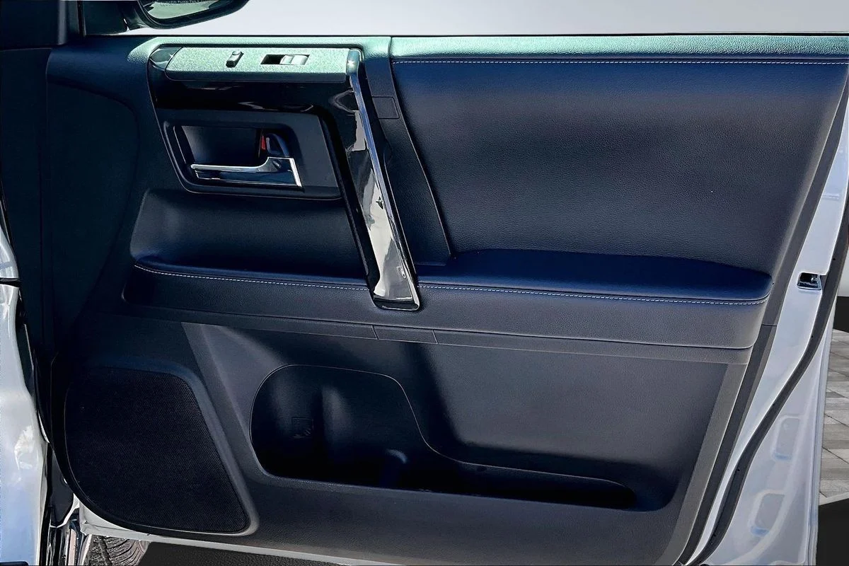 Used 2019  Toyota Limited Nightshade image 28
