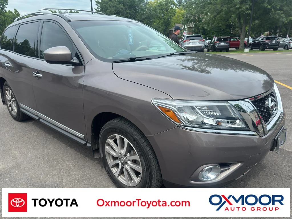 2014 Nissan Pathfinder's photo