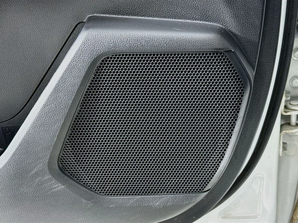 Used 2021 Blizzard Pearl Toyota XLE image 20