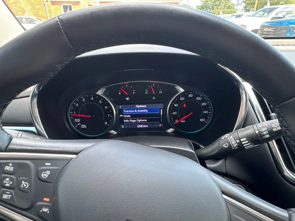 Used 2023 White Chevrolet LT image 20