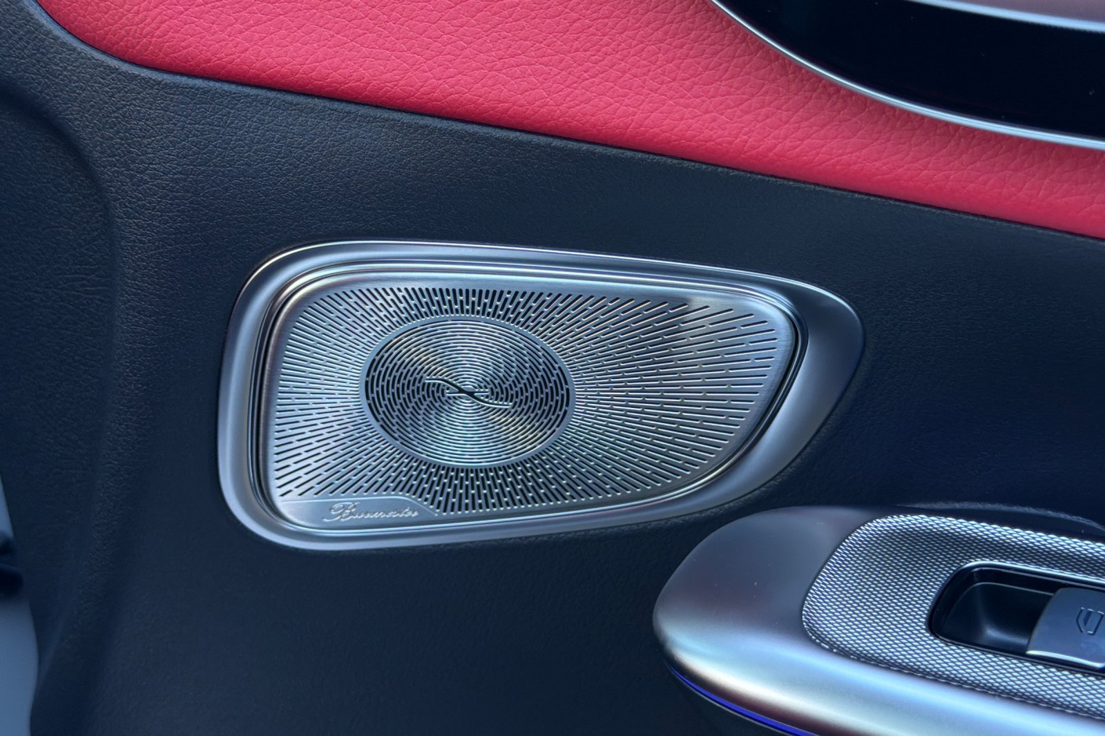 New 2027 MANUFAKTUR Alpine Grey Mercedes-Benz GLC 53 AMG® image 6