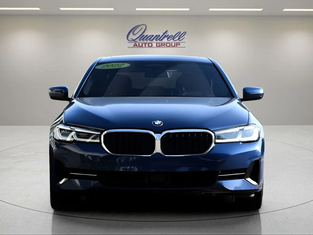 Used 2022 Blue BMW 540i xDrive image 9