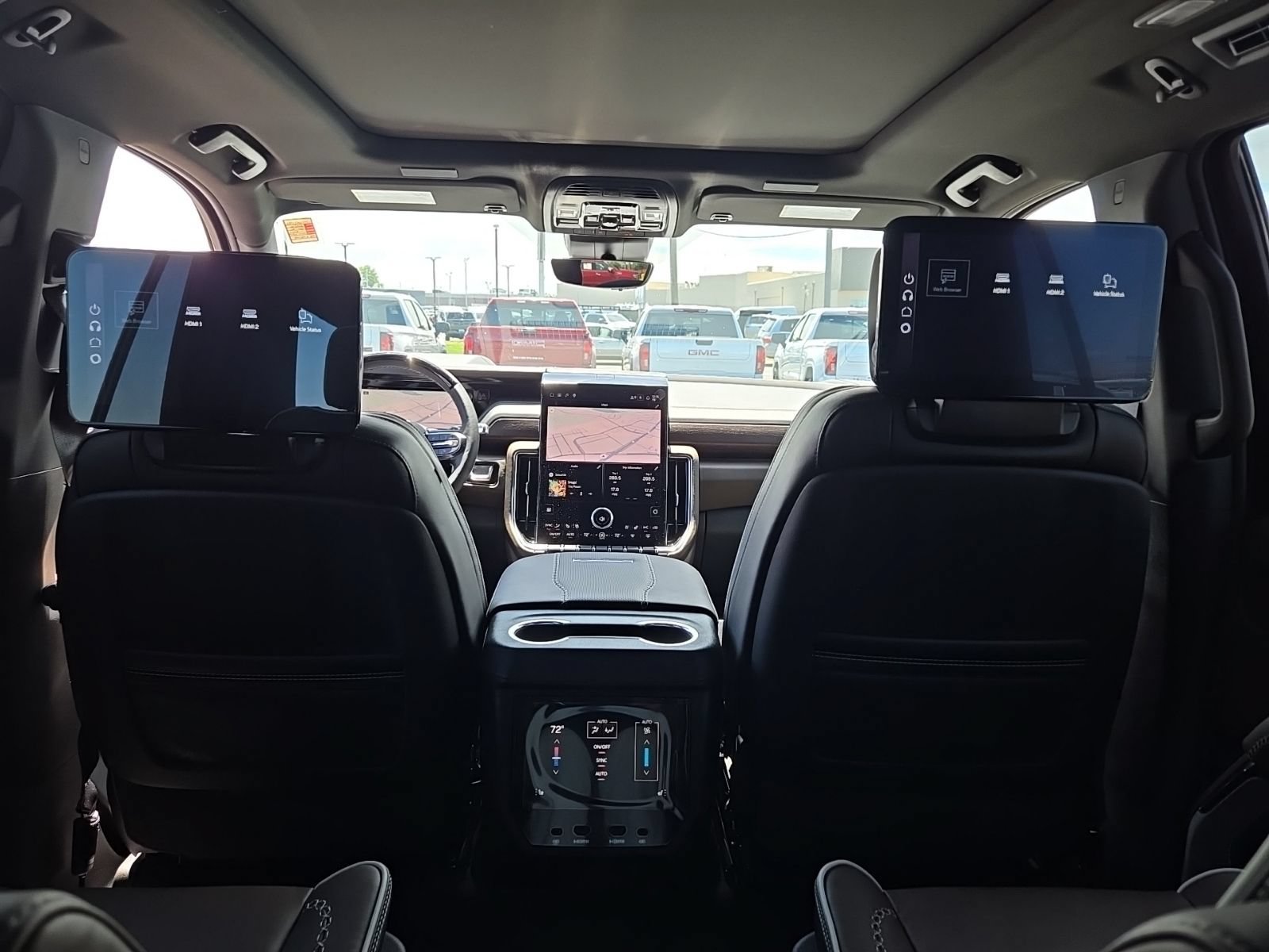 2026 GMC Yukon Denali Ultimate - Photo 29