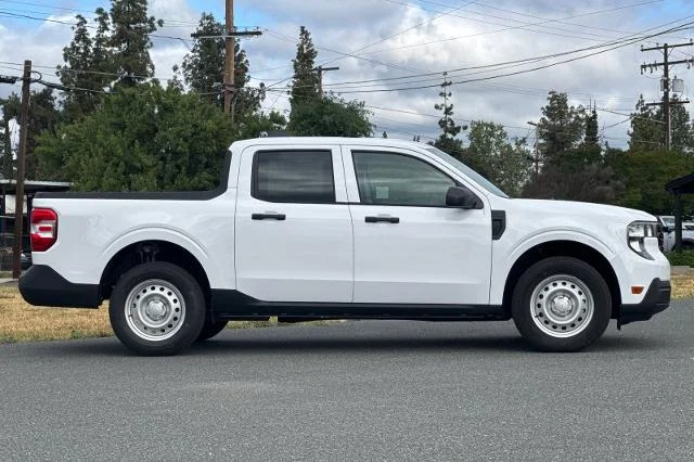 New 2026 Oxford White Ford XL image 3