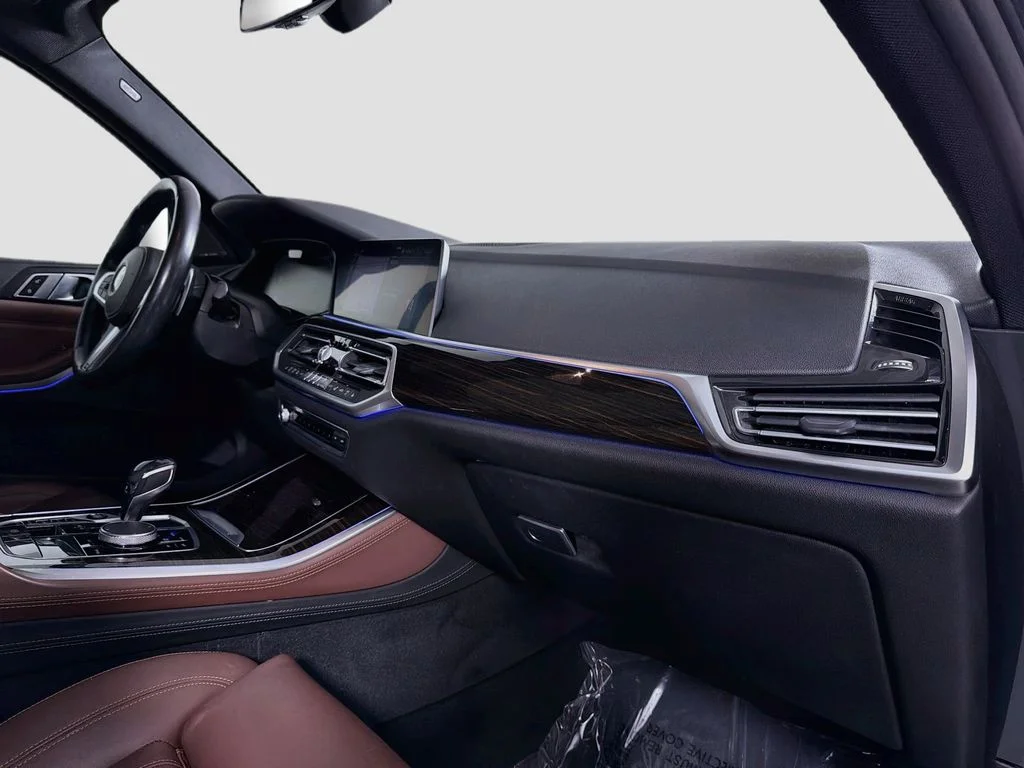 Used 2019 Gray BMW xDrive40i image 31