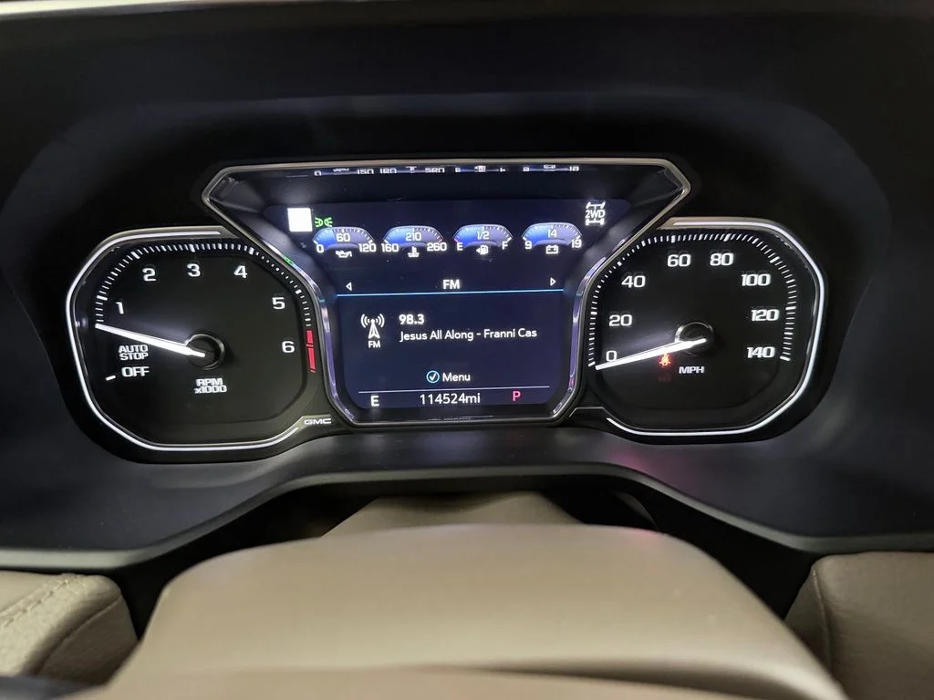 Used 2021 White Frost GMC Denali image 14
