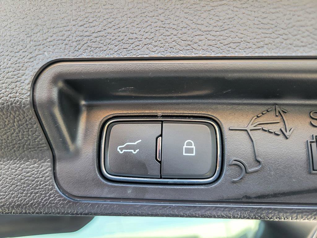 Used 2025 Vapor Blue Ford ST-Line image 29