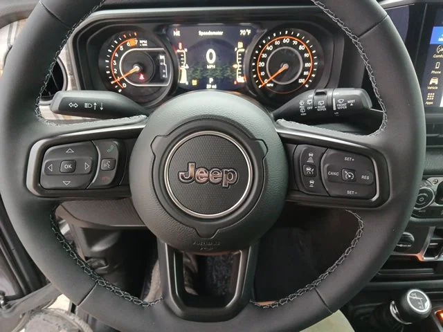 New 2026 Granite Crystal Metallic Clear-Coat Exterior Paint Jeep 85th Anniversary Edition image 46