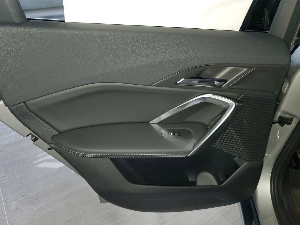 2026 BMW X1 28i - Photo 9