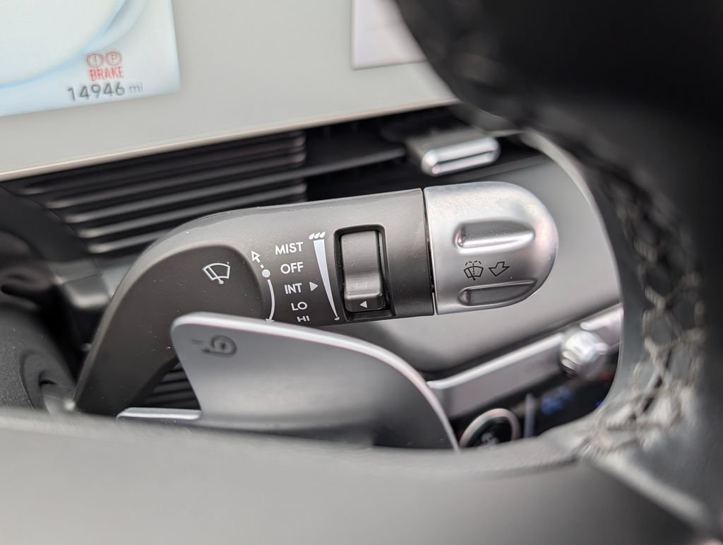 2024 Hyundai IONIQ 5 SE - Photo 28