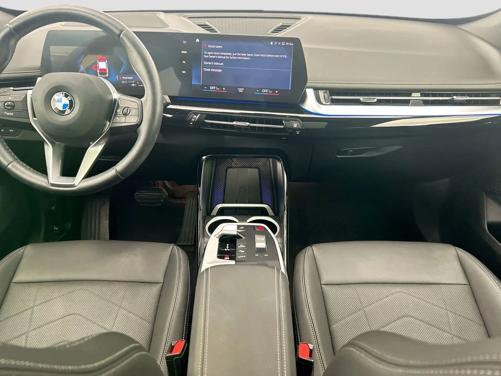 Used 2023 White BMW xDrive28i image 13