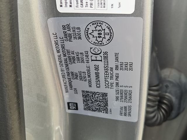 Used 2025 Sterling Gray Metallic Chevrolet Trail Boss image 7