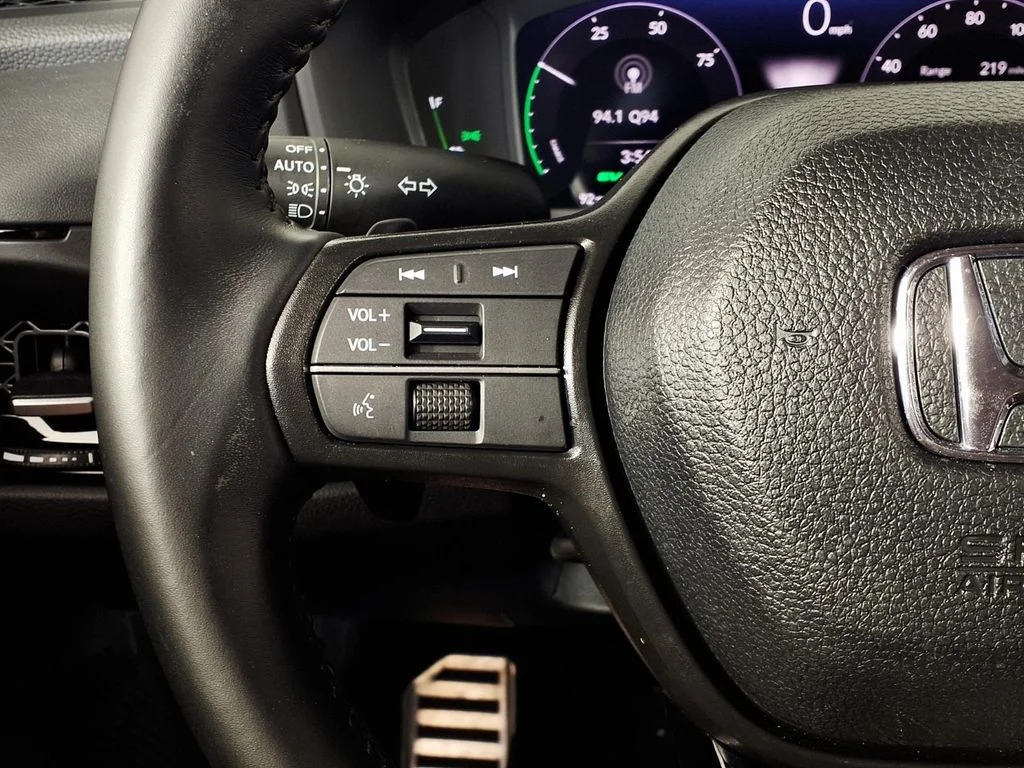 Used 2025 Gray Honda Sport image 19