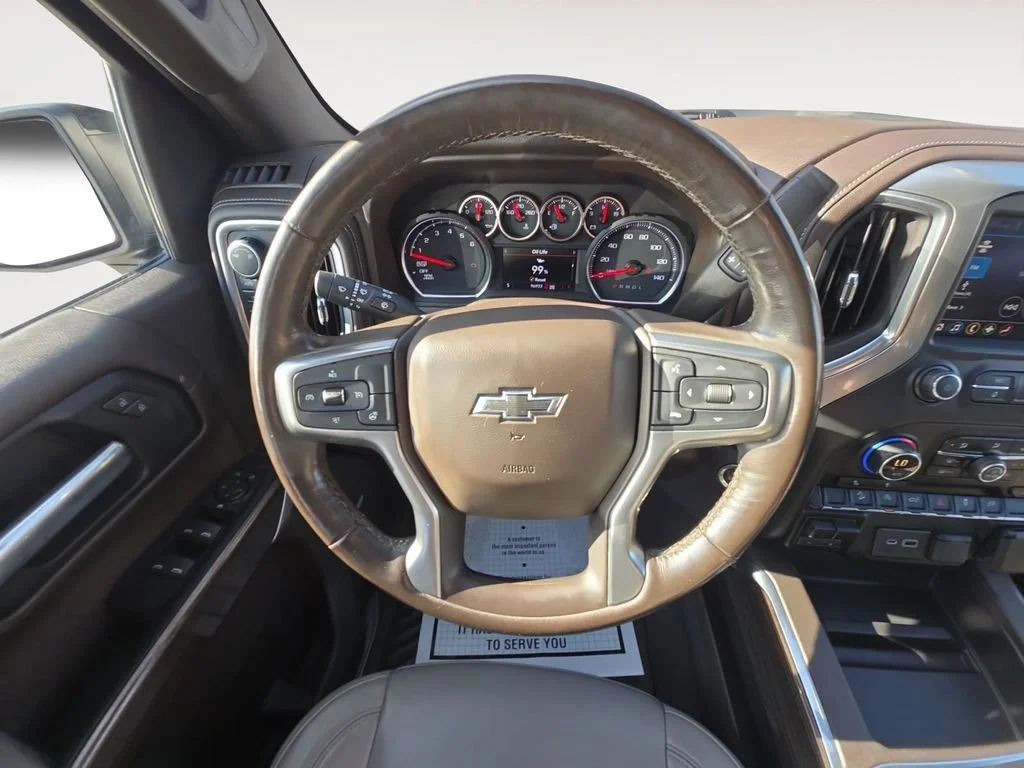 Used 2019 IRIDESCENT PEARL TRICOAT Chevrolet RST image 11