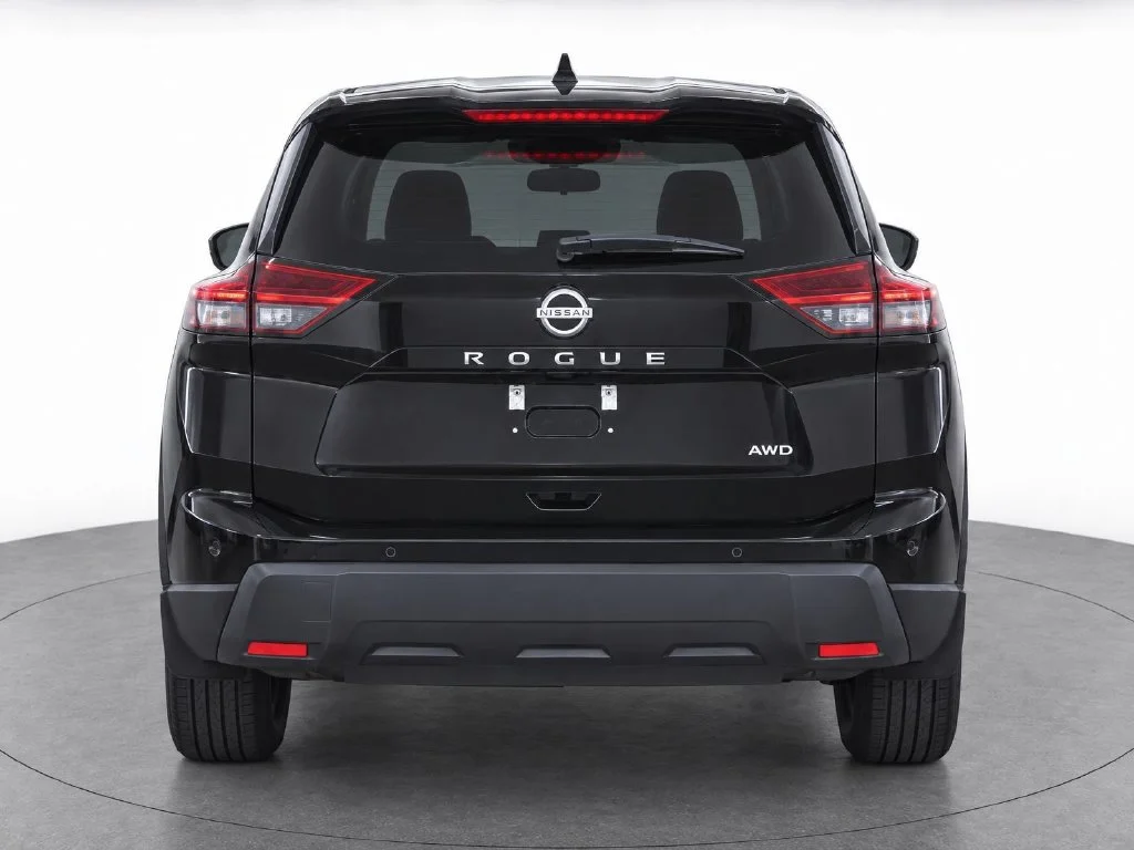 Used 2024 Black Nissan S image 6