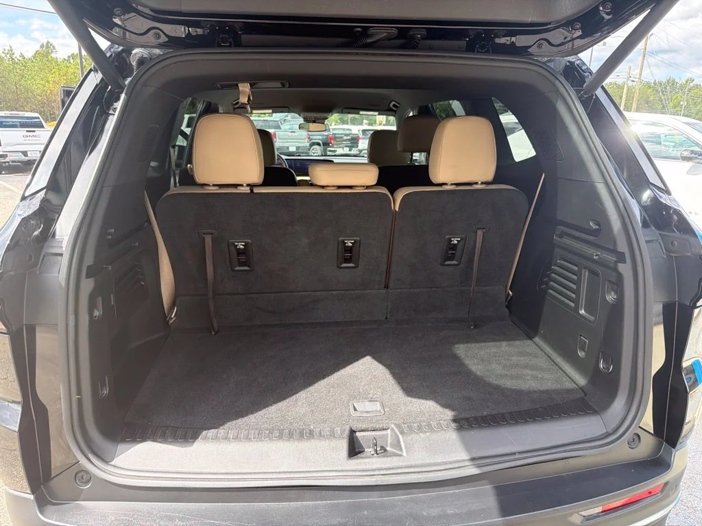 Used 2025 Ebony Twilight Metallic Buick Preferred image 29