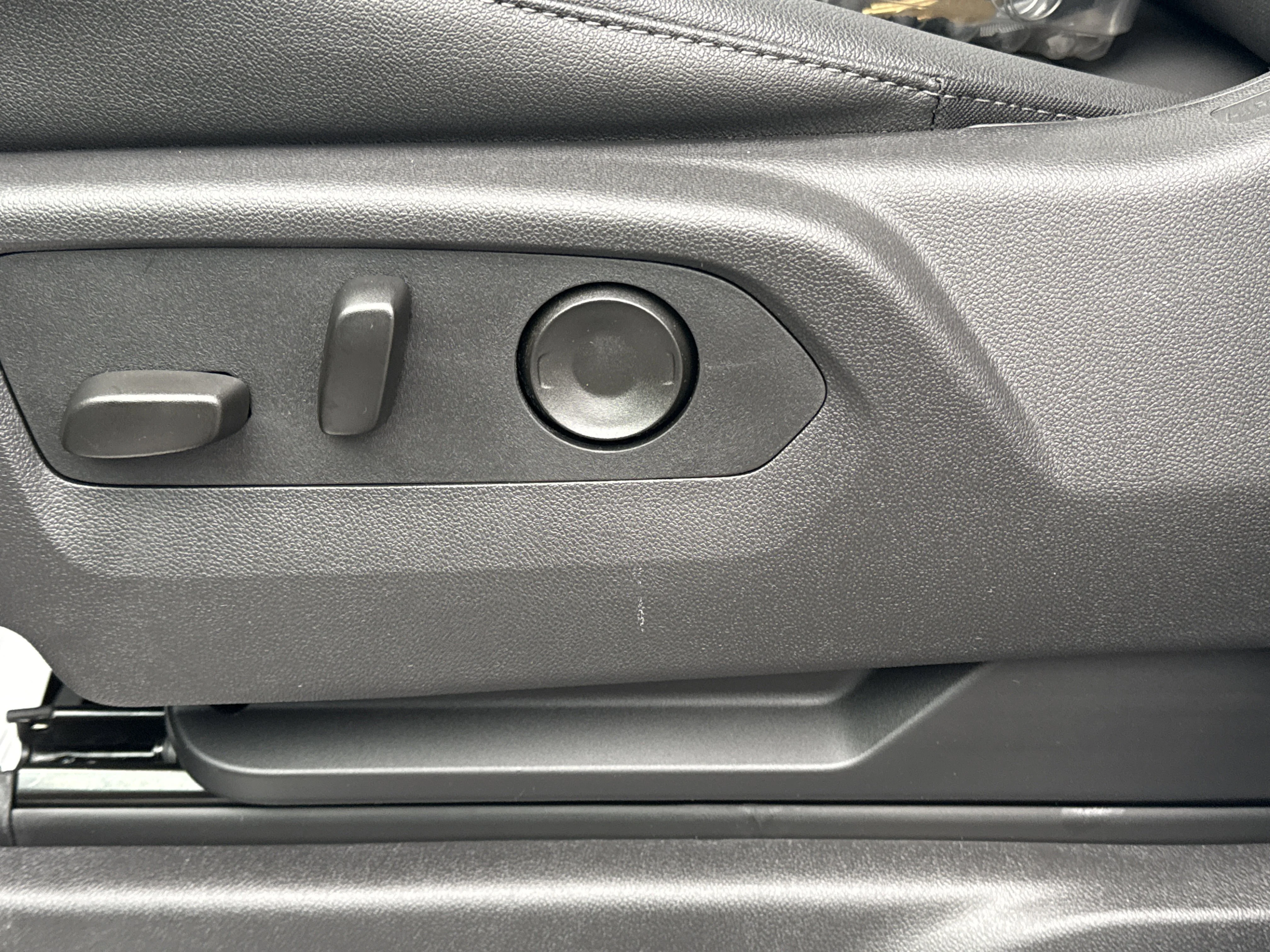 New 2026 Sterling Metallic GMC SLT image 23
