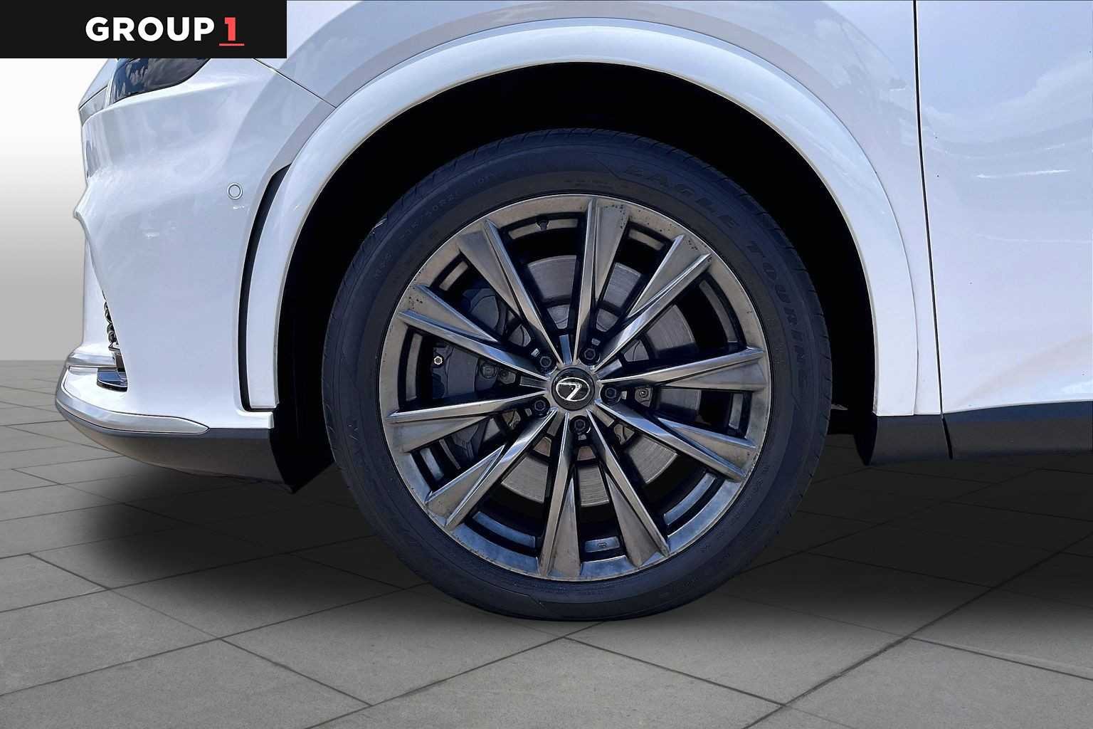 Used 2023 Ultra White Lexus F SPORT Handling image 10