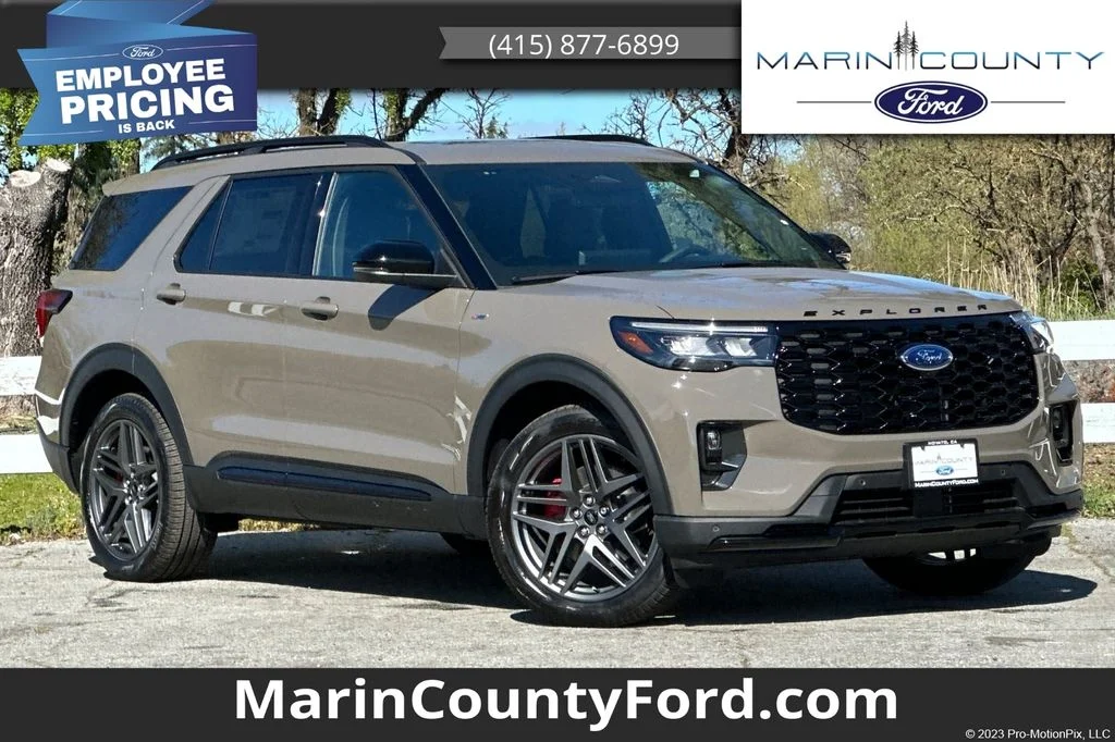 2026 Ford Explorer ST-LINE 4WD's photo