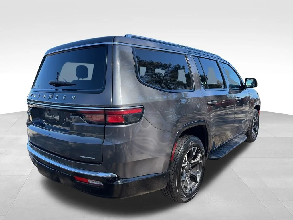 Used 2023 Gray Jeep Series III image 5