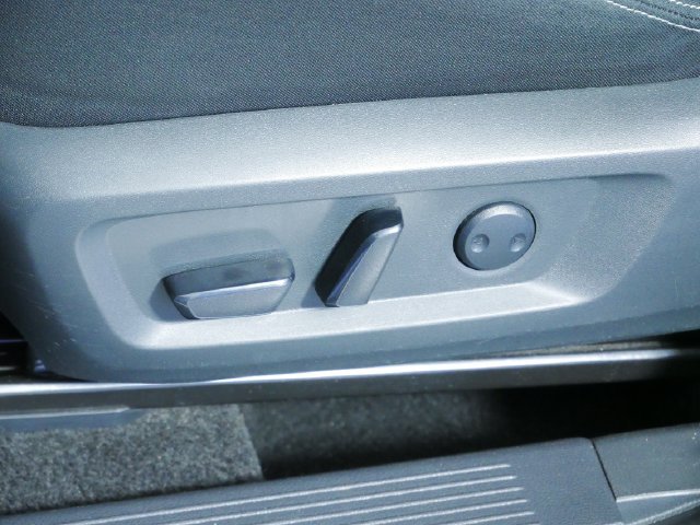 Used 2024 Silver Nissan SV image 21