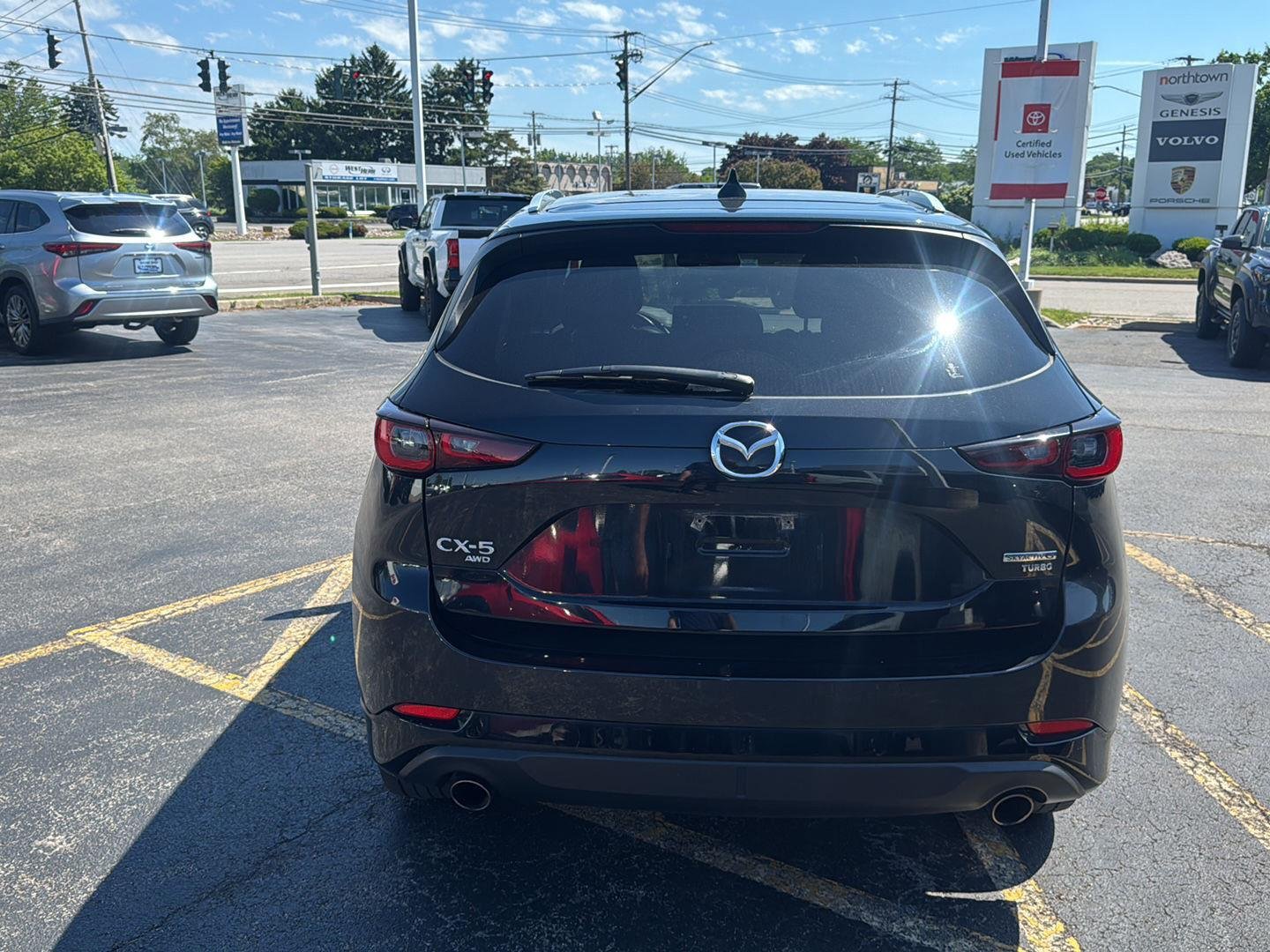 Used 2023 Blk Mazda  image 5