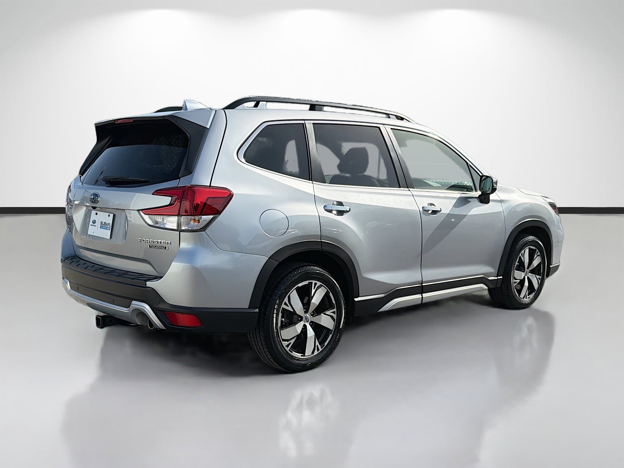 Used 2019 Ice Silver Metallic Subaru Touring image 3