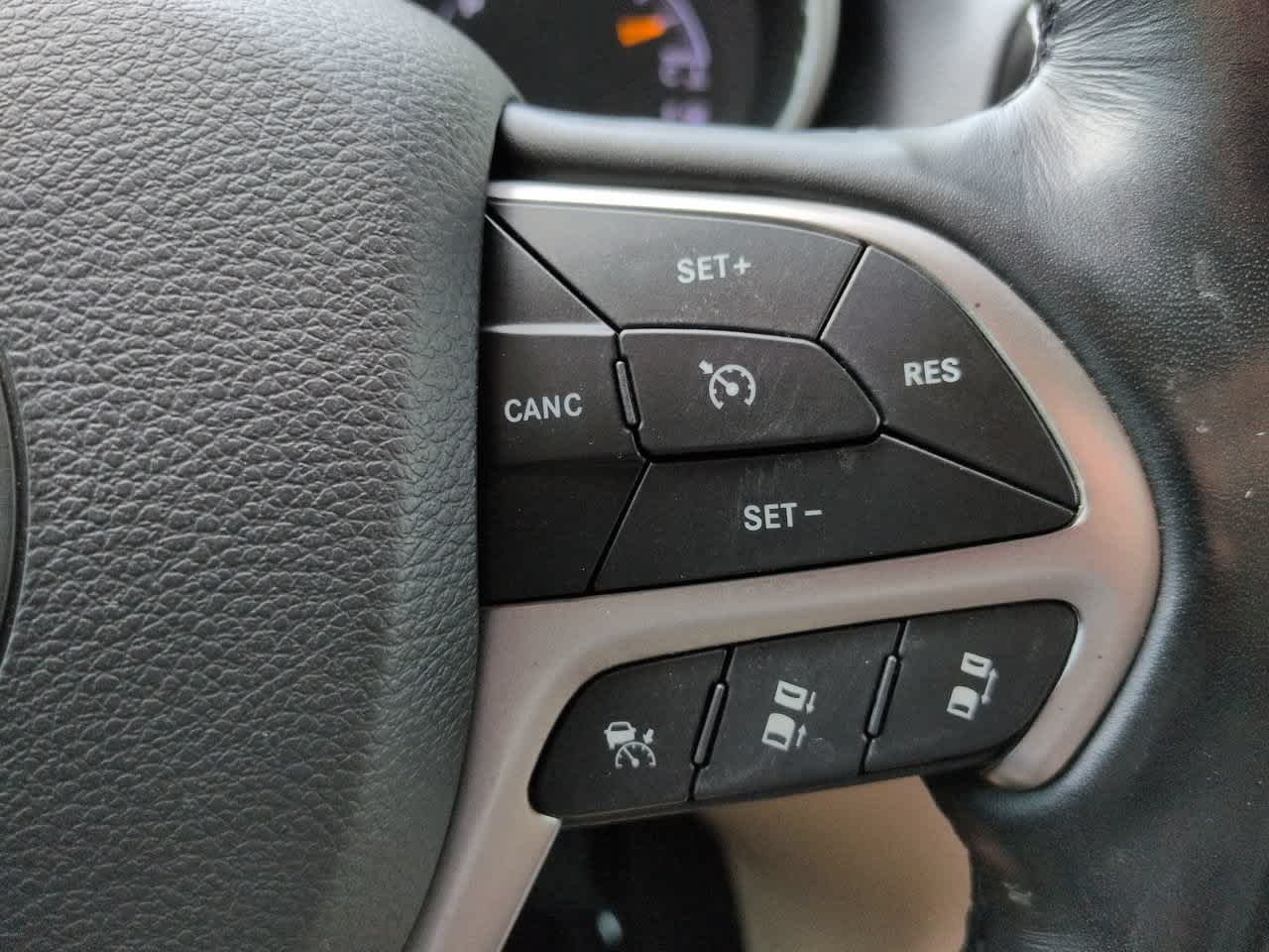 Used 2021 Bright White Clearcoat Jeep Limited image 26