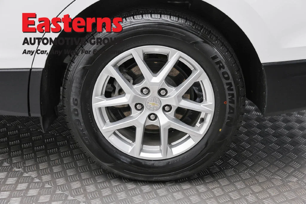 Used 2024 White Chevrolet LT image 8