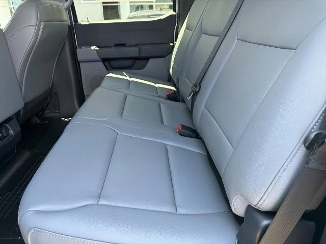 New 2026 Oxford White Ford F-350® XL image 36