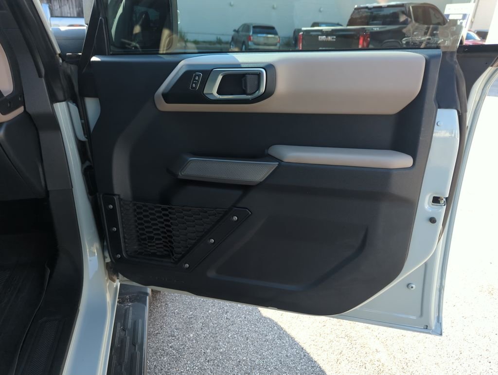 Used 2022 Green Ford Wildtrak image 30