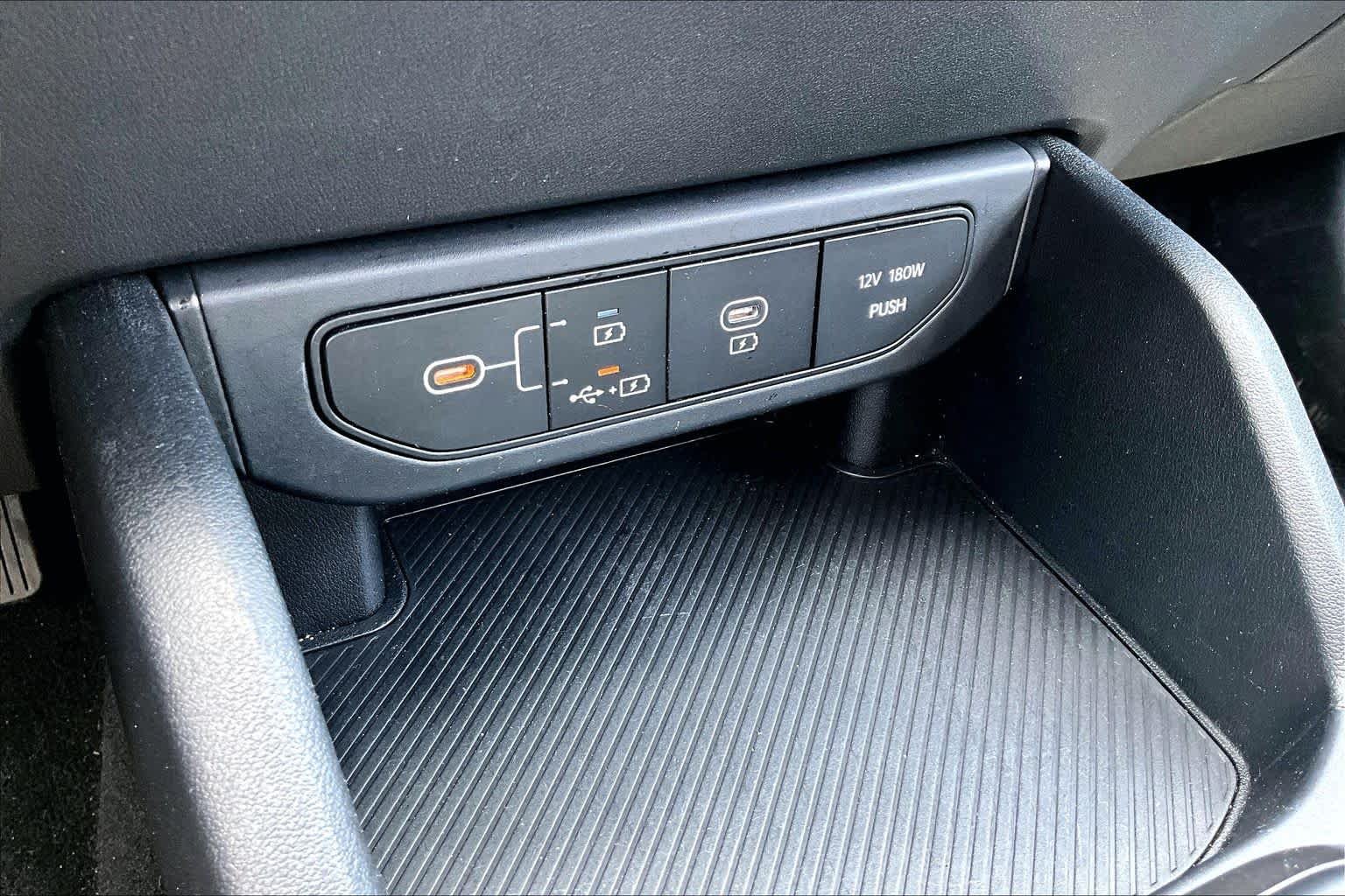 Used 2025 Morning Haze Kia LXS image 34