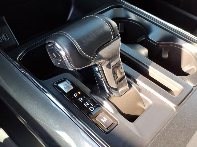 Used 2023 Avalanche Ford XLT image 25