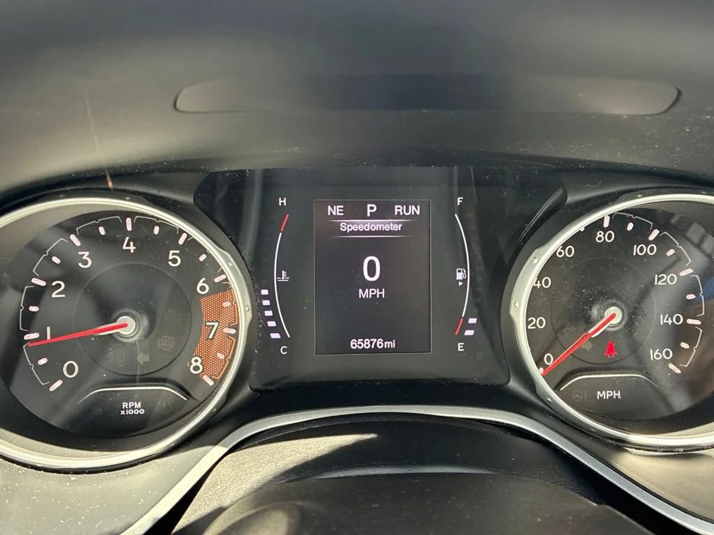 Used 2019 White Clearcoat Jeep Latitude image 29