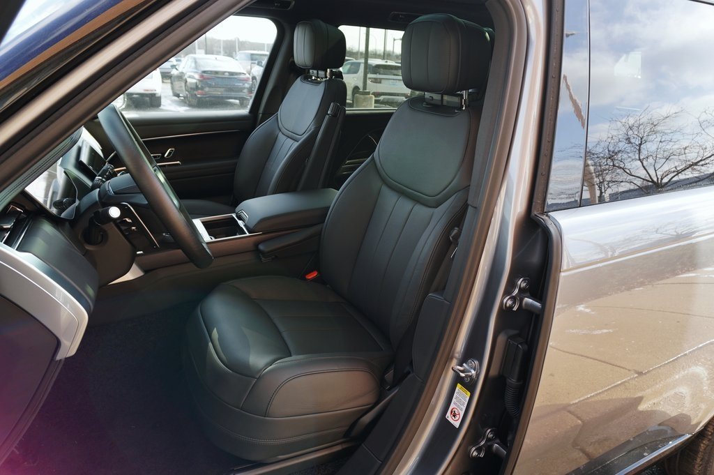 2025 LAND ROVER RANGE ROVER - Image 13
